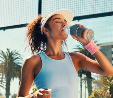 hidratacao-no-calor-5-bebidas-e-alimentos-que-ajudam-a-manter-o-corpo-fresco